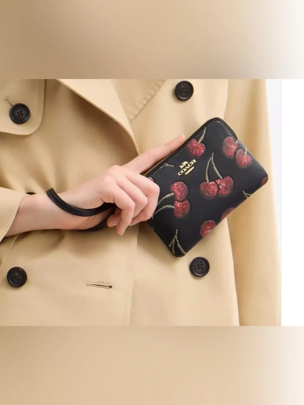 Coach corner zip wristlet cherry black gold hardware NEW